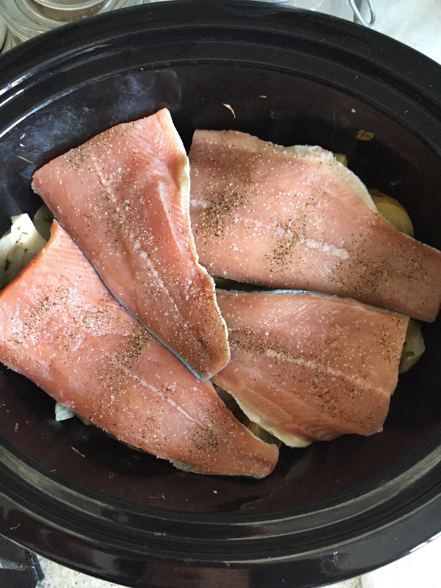 SLOW COOKER SALMON WITH POTATOES, FENNEL, AND HERBS // laurenariza.com // recipe schmecipe