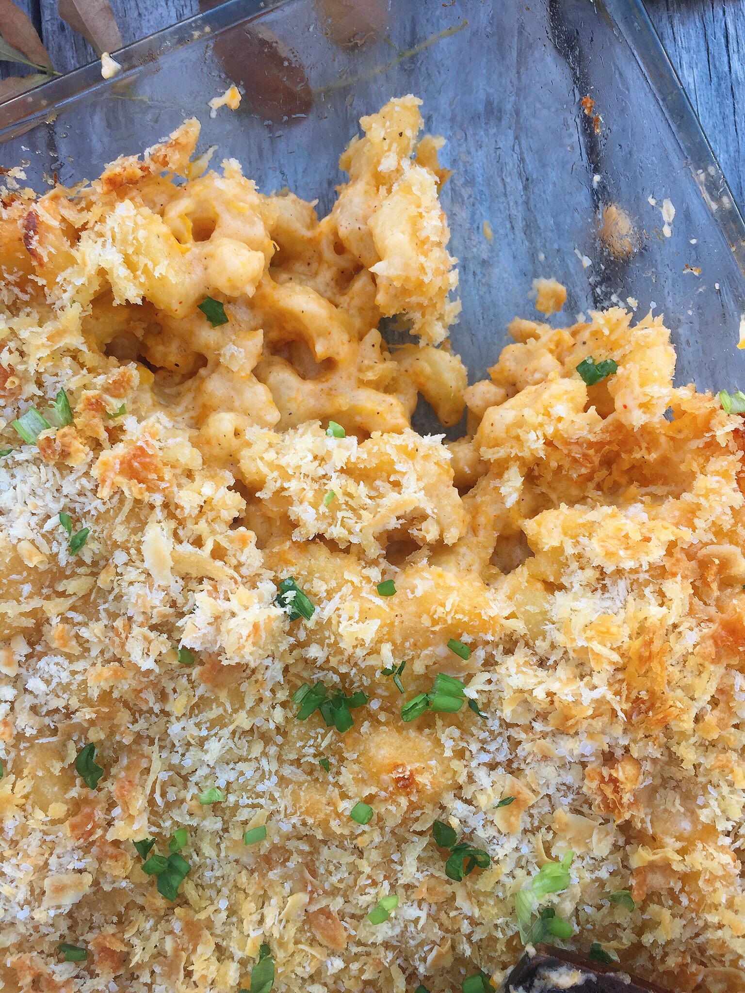 Thanksgiving side: Butternut Squash and Three Cheese Mac and Cheese. / laurenariza.com 