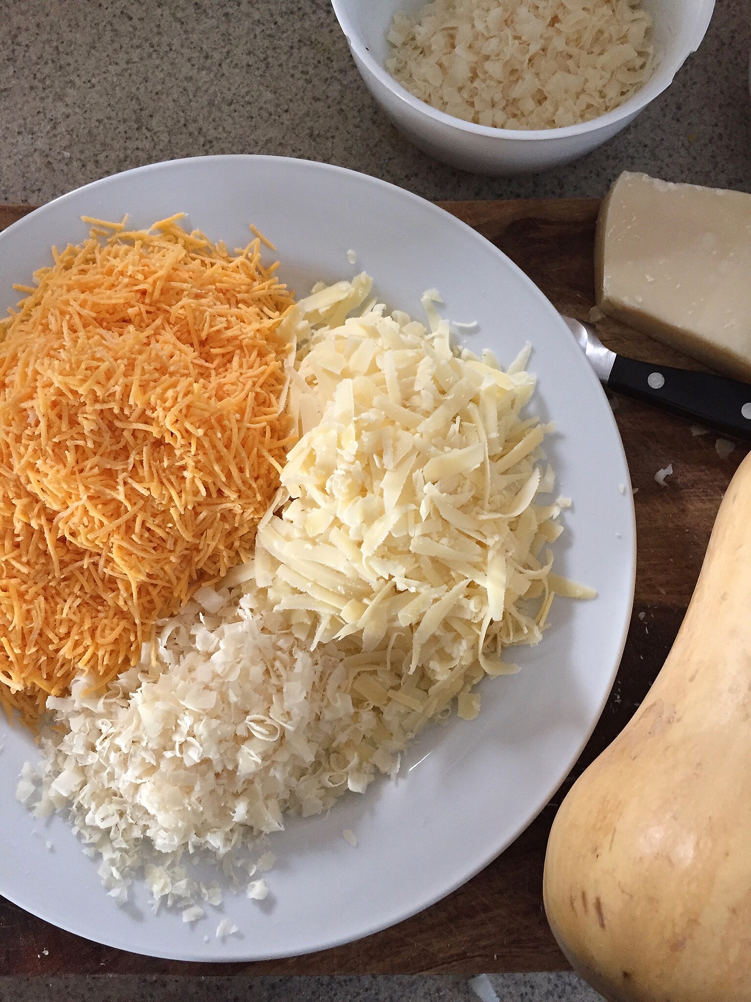 Thanksgiving side: Butternut Squash and Three Cheese Mac and Cheese. / laurenariza.com 